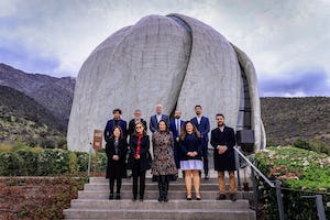 A recent gathering held at the Bahá’í House of Worship in Santiago explores how religion can contribute to building a more cohesive society. 